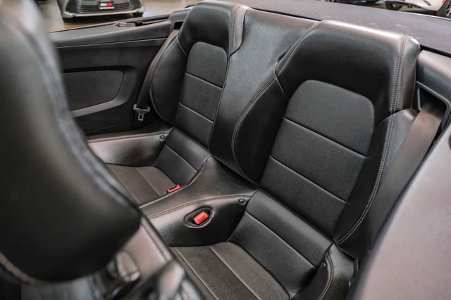 Used 2018 Ford Mustang Premium image 40