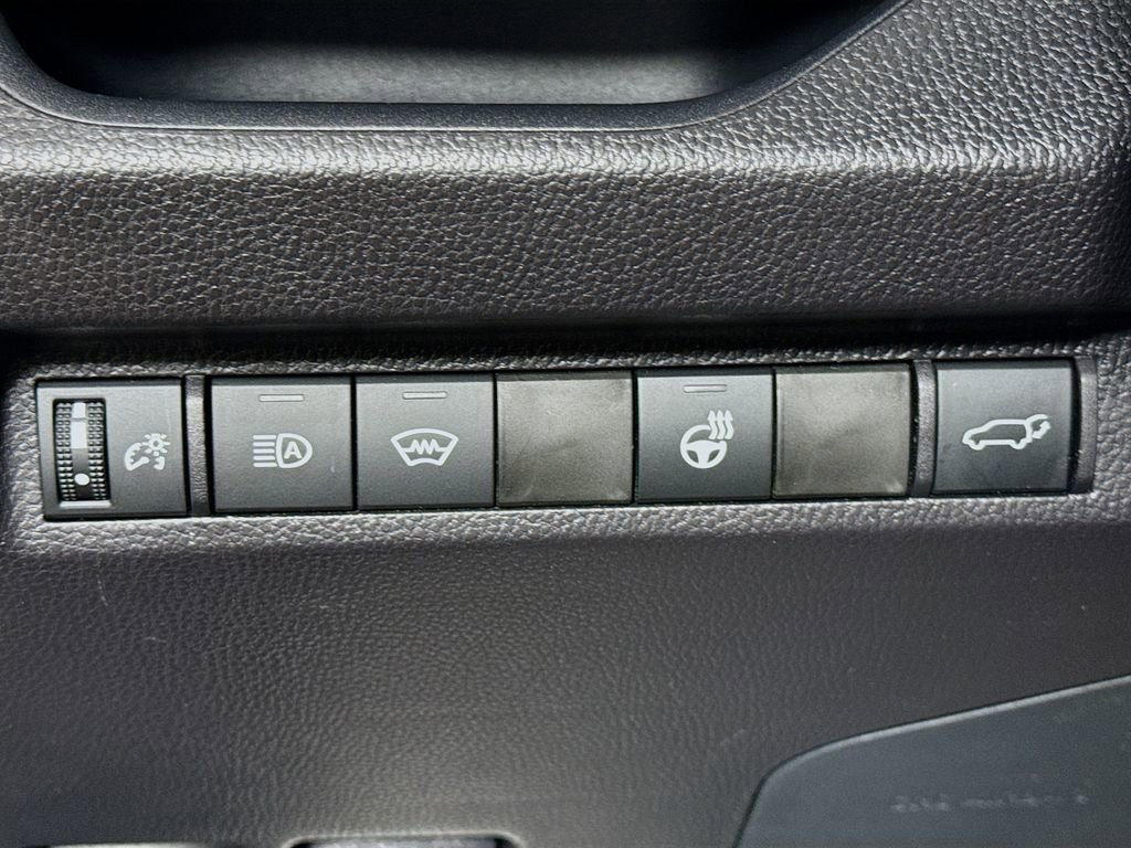 Certified 2025 Toyota RAV4 XLE Premium image 10