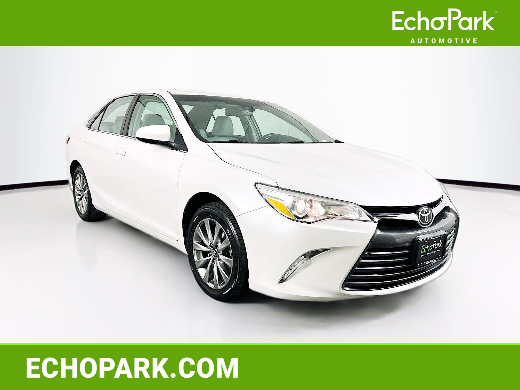 Used 2017 Toyota Camry XLE image 1