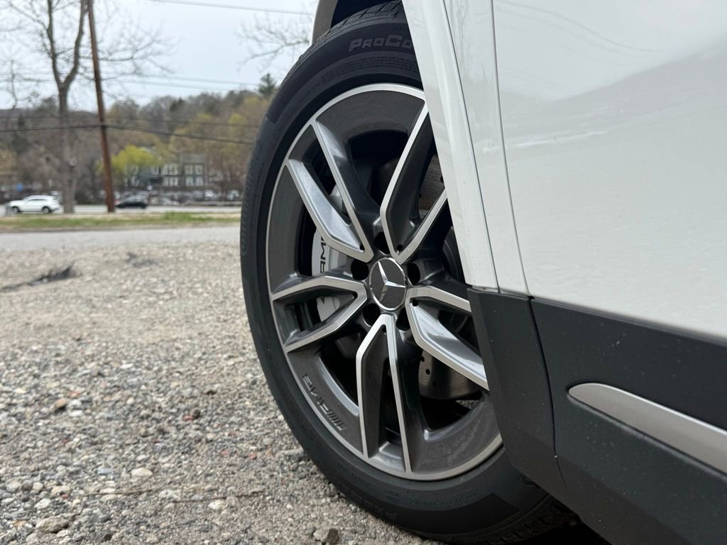 New 2026 Mercedes-Benz GLA 35 AMG 4MATIC image 14