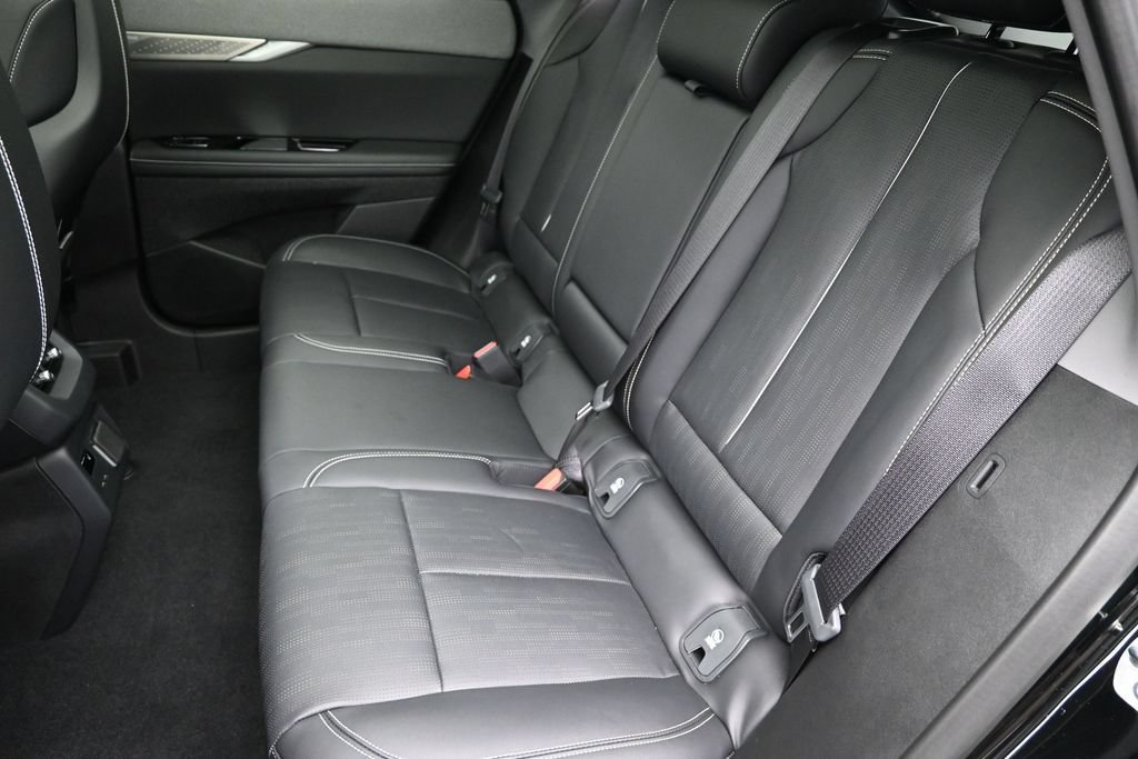 Used 2025 Cadillac Optiq Sport 2 AWD/4WD image 26