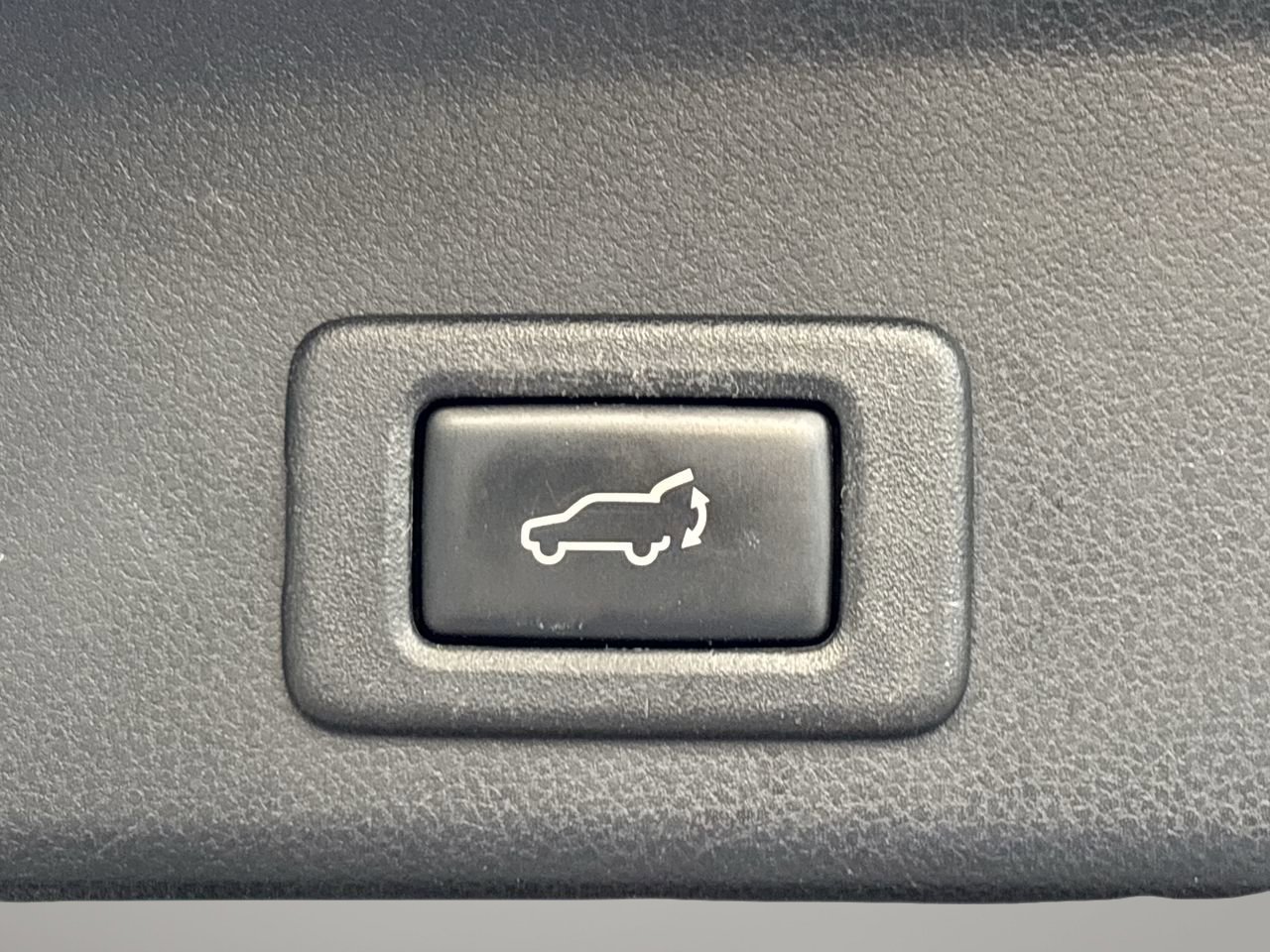 Used 2019 Subaru Ascent Limited image 6