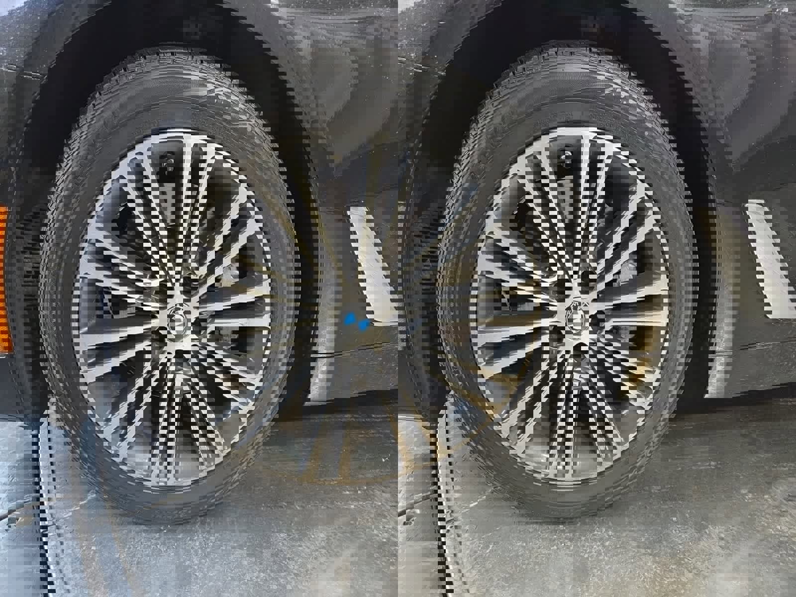 Used 2018 BMW 530i image 2