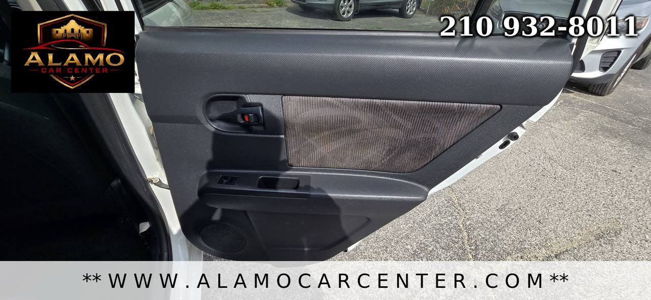 Used 2014 Scion xB FWD image 22