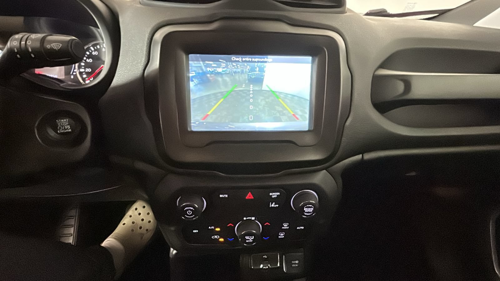 Used 2021 Jeep Renegade Sport FWD image 27