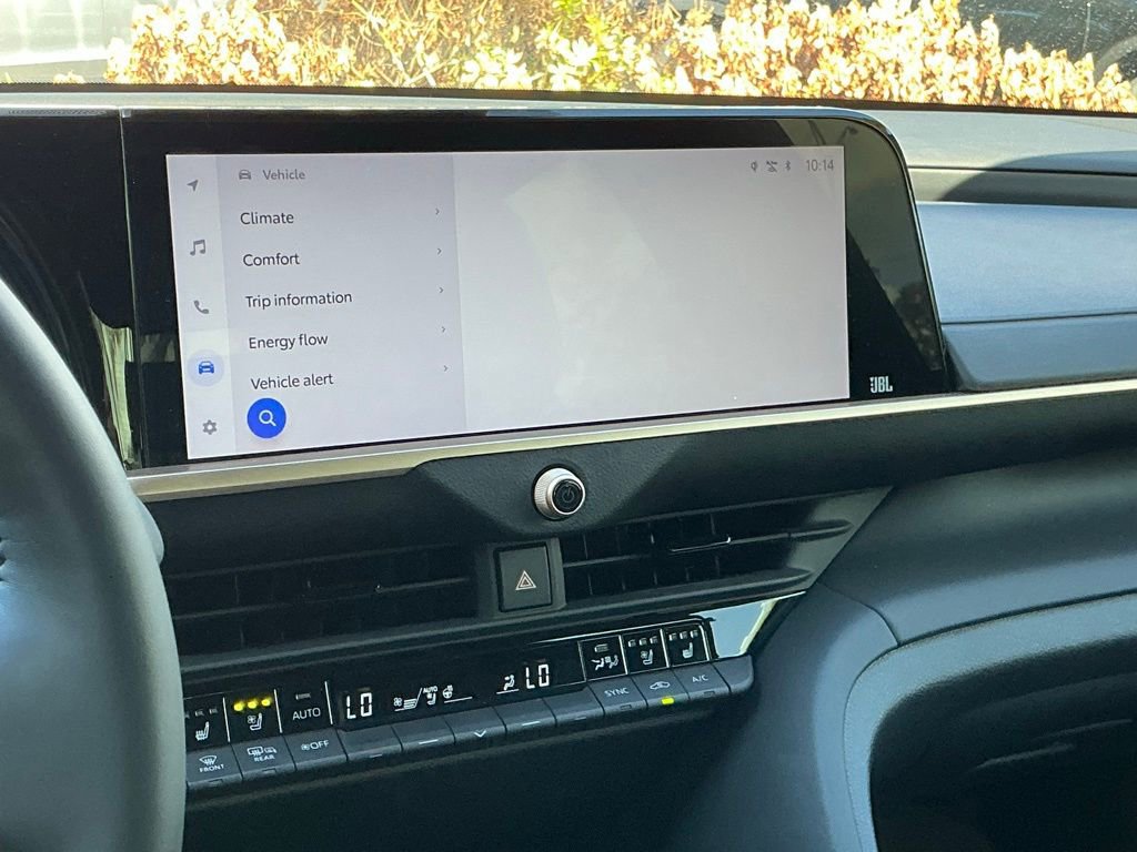 Used 2023 Toyota Crown XLE image 19