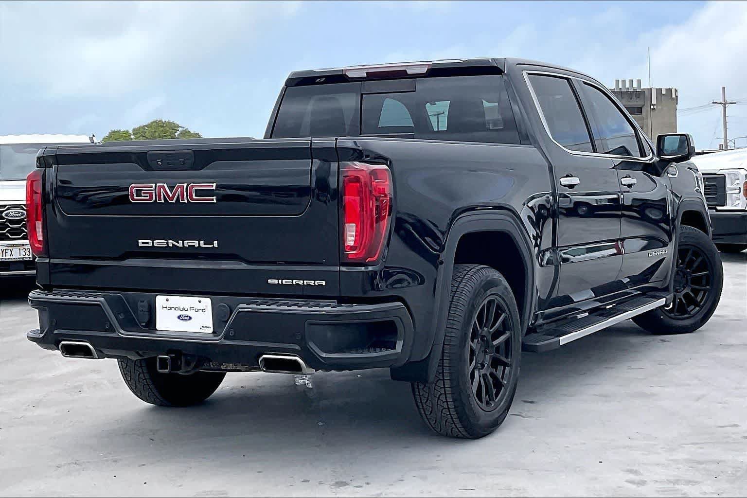 Used 2022 GMC Sierra 1500 Elevation w/ Preferred Package AWD/4WD image 22