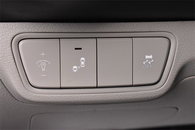 Certified 2022 Kia Forte LXS w/ LXS Technology Package image 20