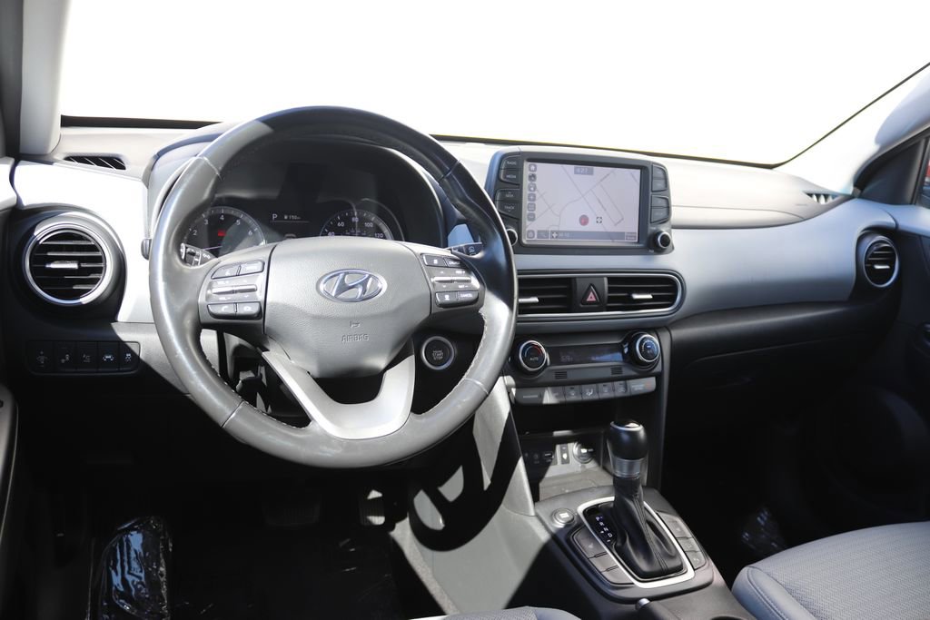 Used 2021 Hyundai Kona Ultimate FWD image 3