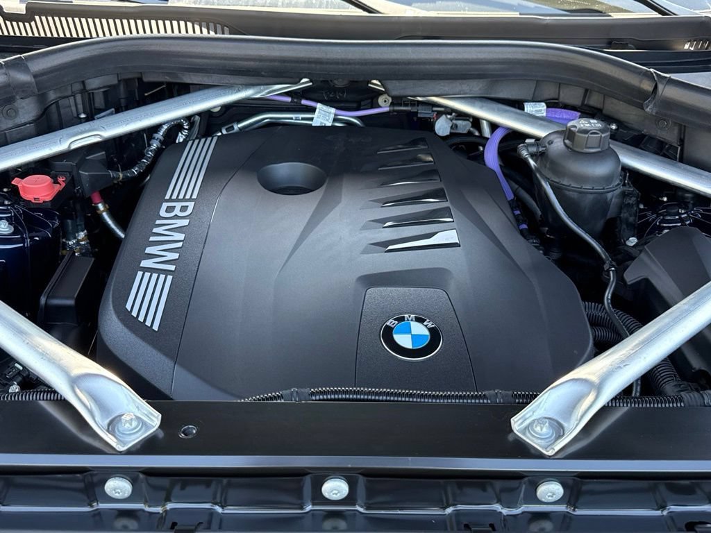 Used 2026 BMW X5 sDrive40i w/ M Sport Package RWD image 33