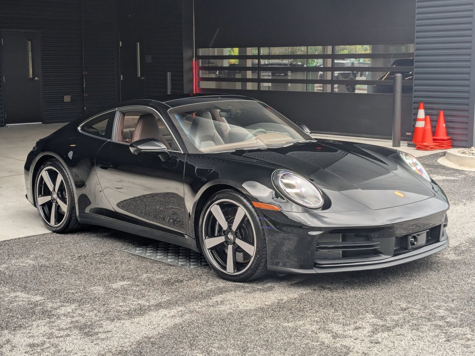 Used 2025 Porsche 911 Carrera S image 7