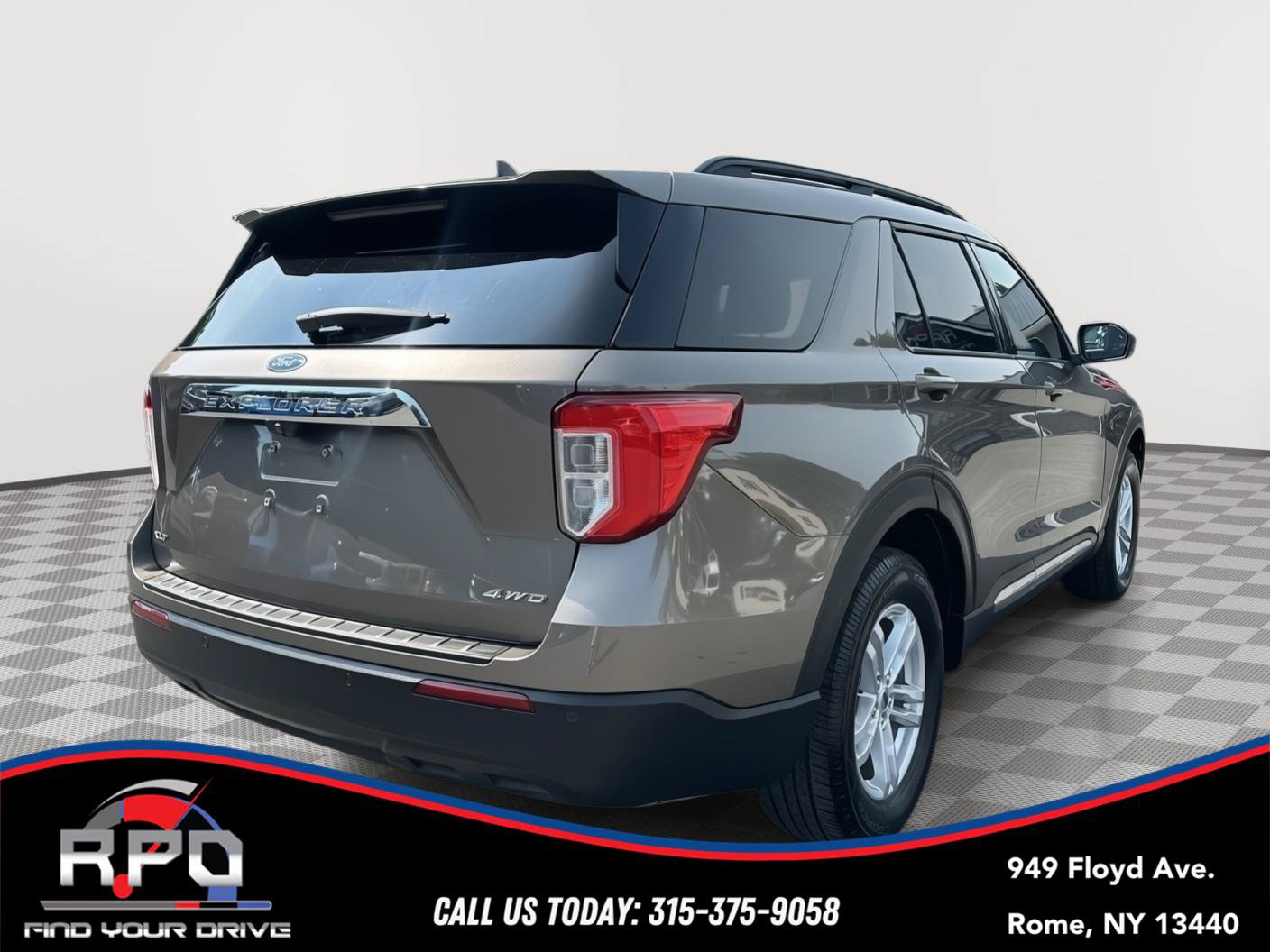 Used 2021 Ford Explorer XLT AWD/4WD image 5