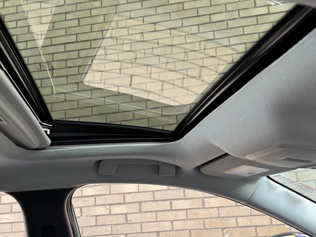 New 2026 Nissan Sentra SR w/ SR Premium Package FWD image 12