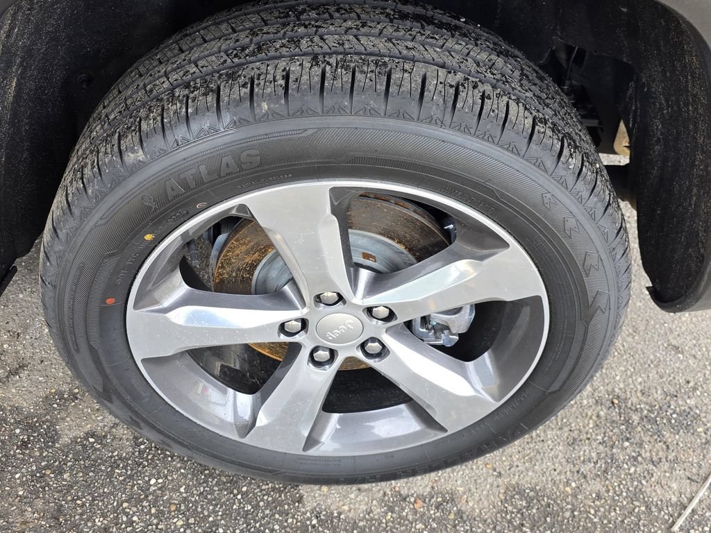 Used 2022 Jeep Grand Cherokee L Limited RWD image 37