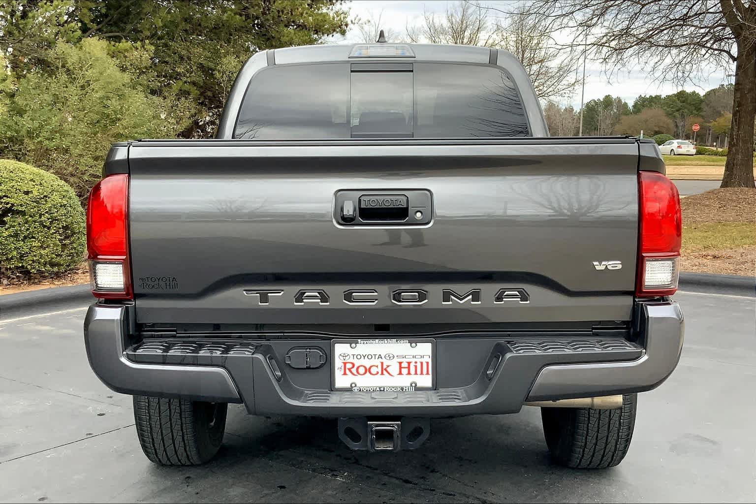 Used 2019 Toyota Tacoma TRD Sport w/ TRD Premium Sport Package RWD image 5