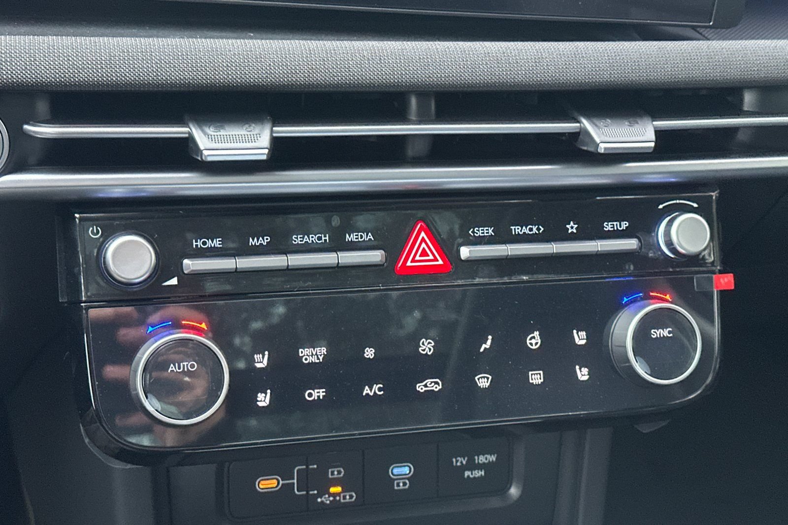 New 2026 Hyundai Tucson Limited AWD/4WD image 21