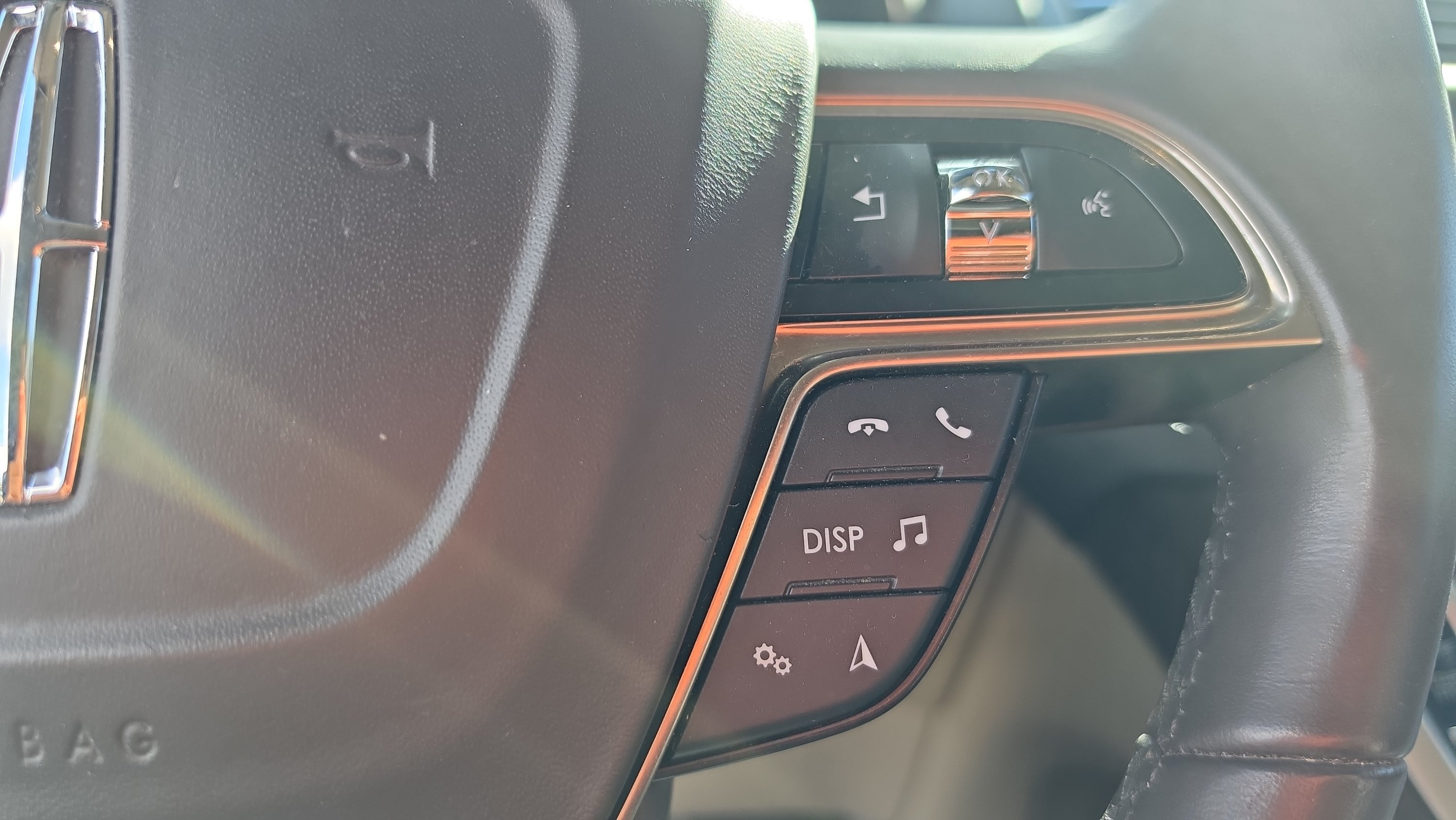 Used 2019 Lincoln Nautilus Reserve w/ Driver Assistance Package FWD image 14