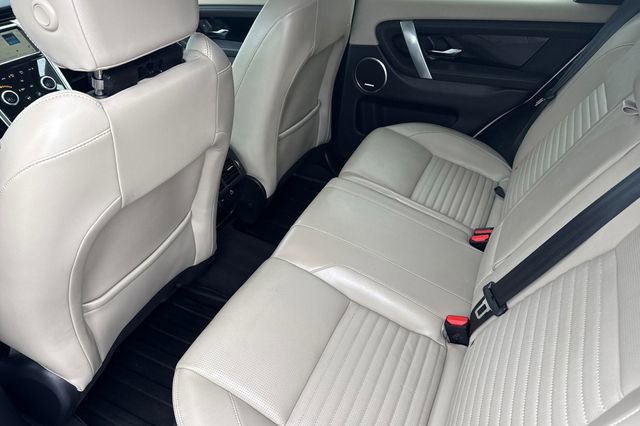 Used 2023 Land Rover Discovery Sport S image 13