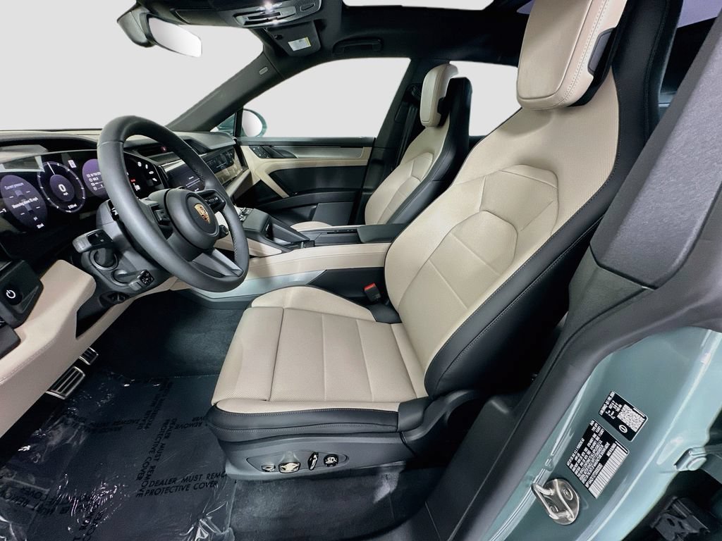 New 2026 Porsche Cayenne Electric AWD/4WD image 5