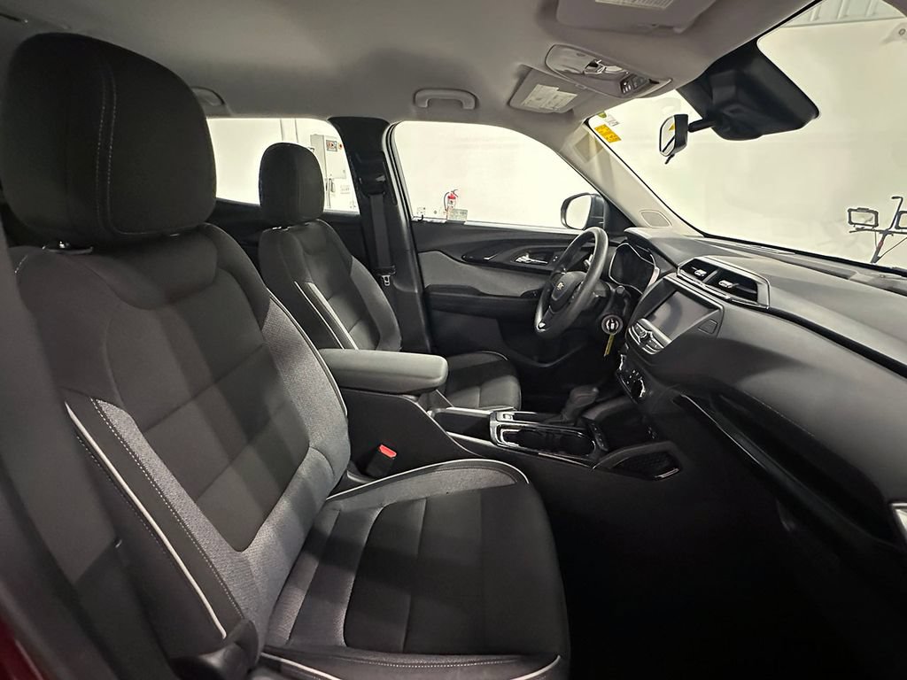 Used 2022 Chevrolet TrailBlazer LS AWD/4WD image 25
