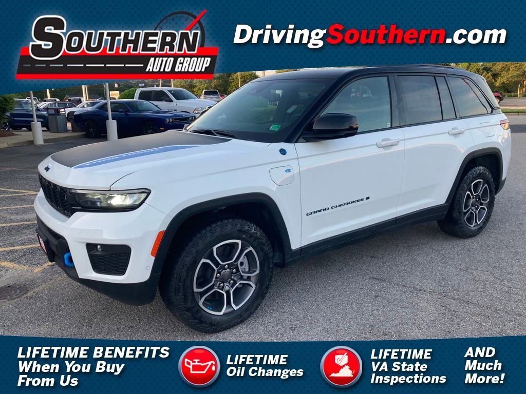New 2024 Jeep Grand Cherokee Trailhawk w/ Advanced Protech Group II AWD/4WD image 1