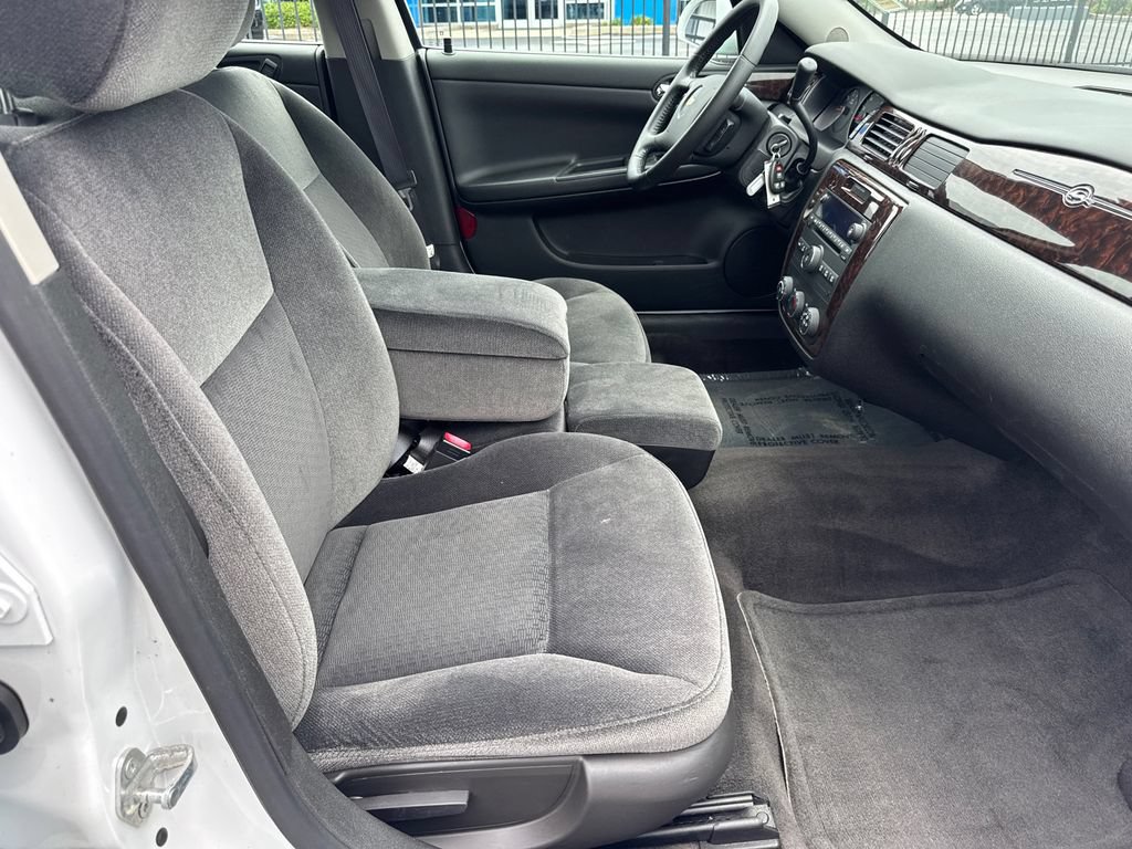 Used 2014 Chevrolet Impala Limited LS FWD image 14