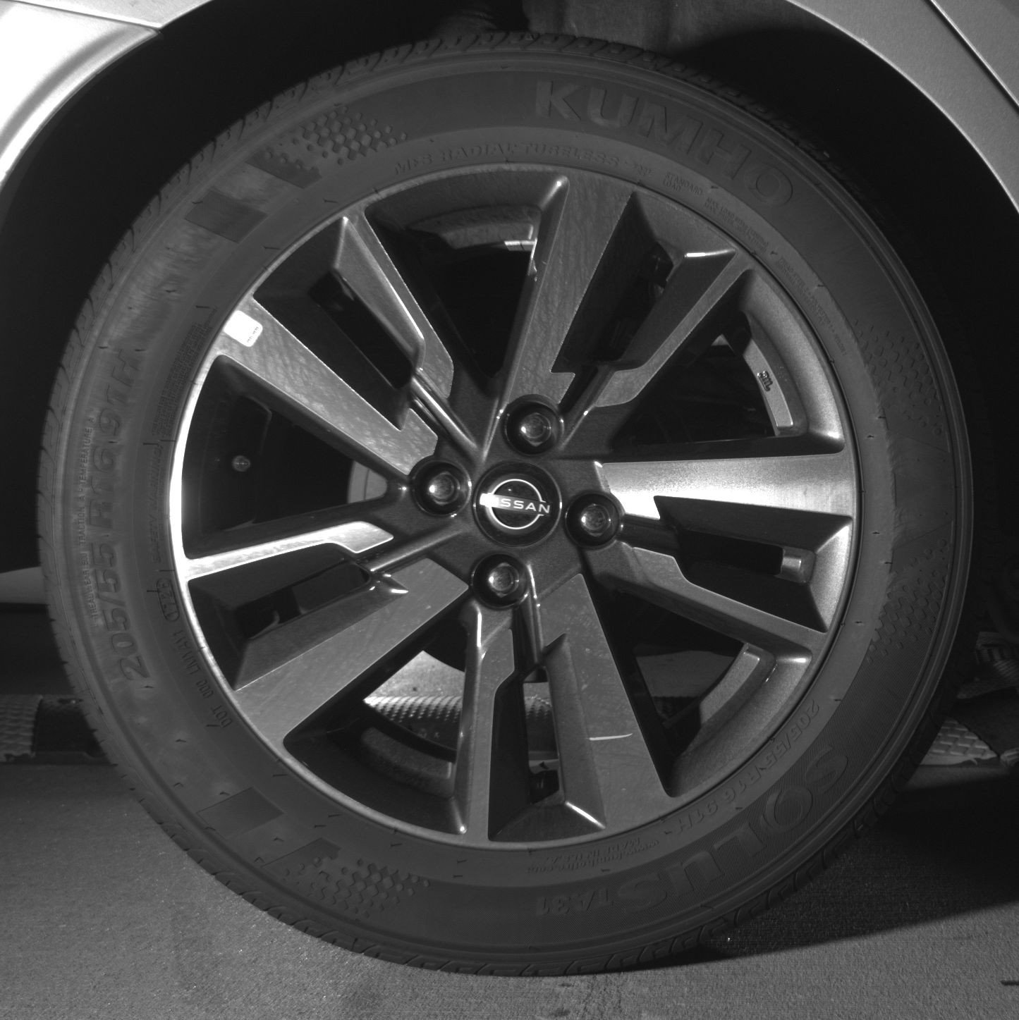 Used 2025 Nissan Versa SV image 15