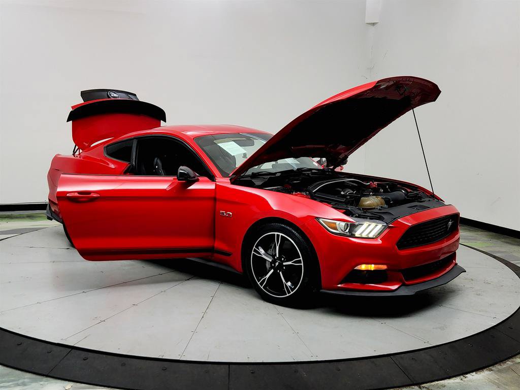Used 2017 Ford Mustang GT Premium RWD image 10