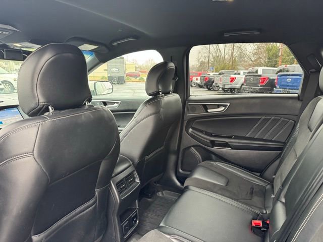 Used 2019 Ford Edge ST w/ Convenience Package image 35