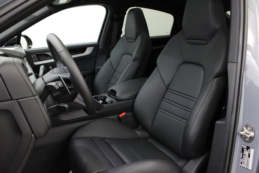 New 2025 Porsche Cayenne S AWD/4WD image 5