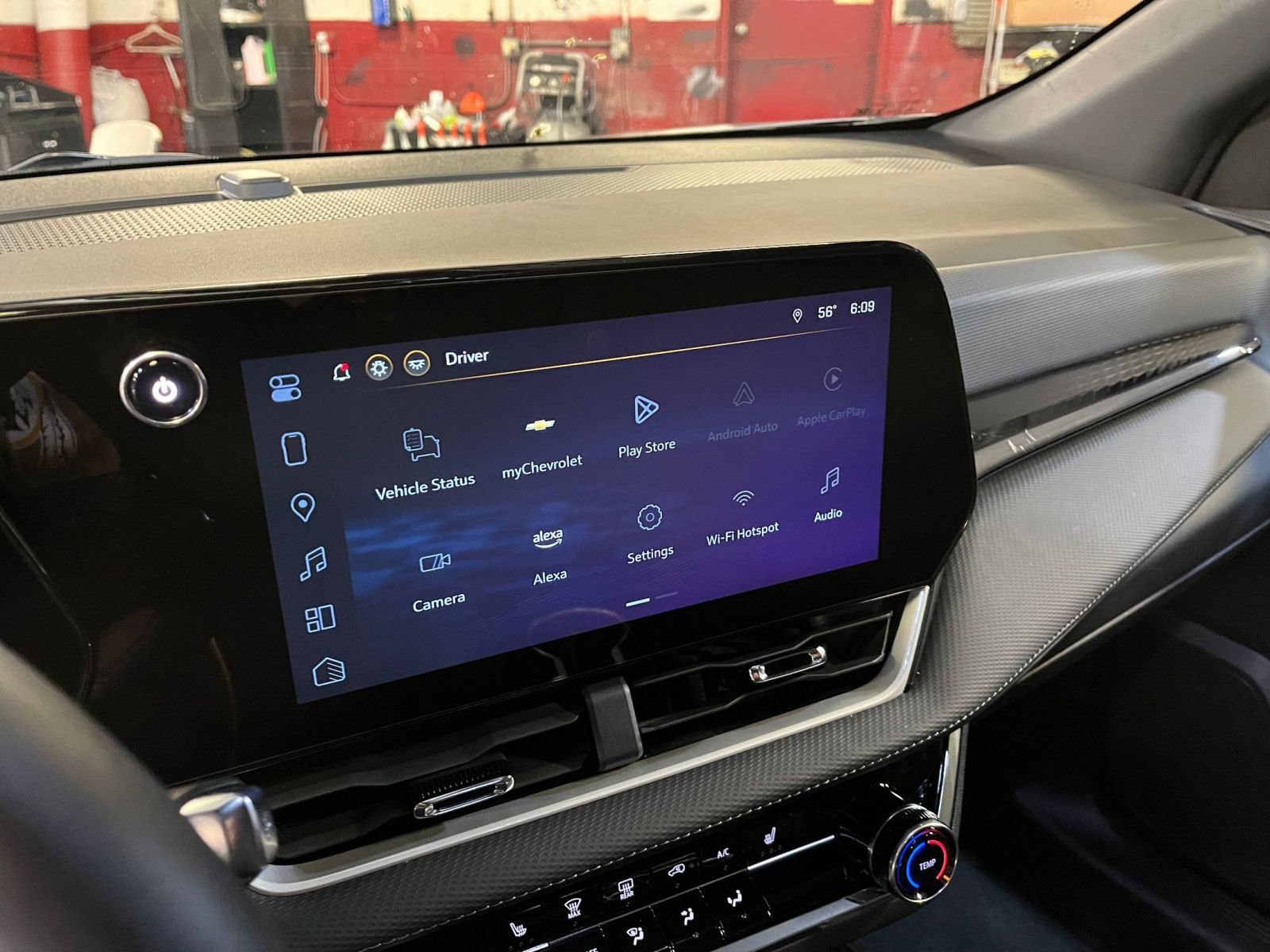 Used 2025 Chevrolet Equinox LT image 21