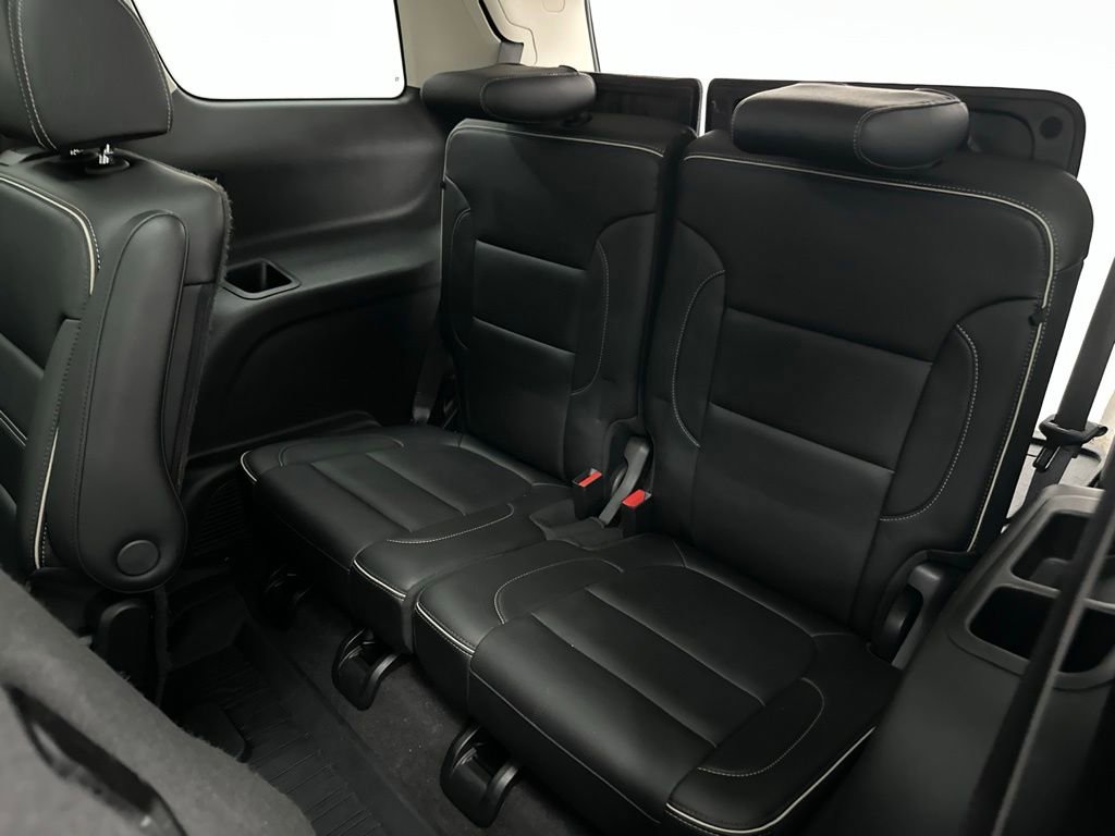 Used 2021 GMC Acadia Denali w/ Denali Technology Package AWD/4WD image 19
