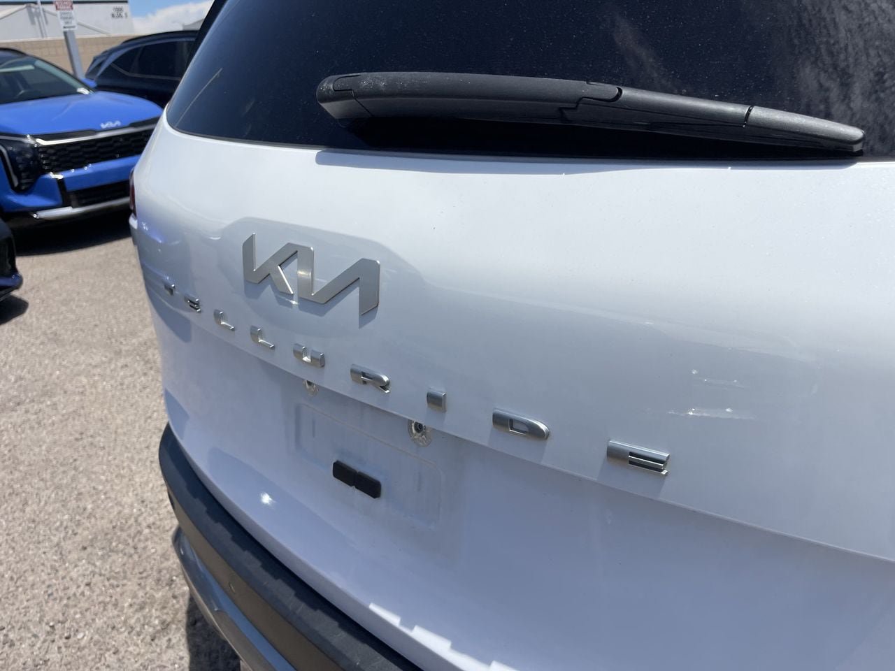 Used 2022 Kia Telluride EX w/ EX Premium Package FWD image 6