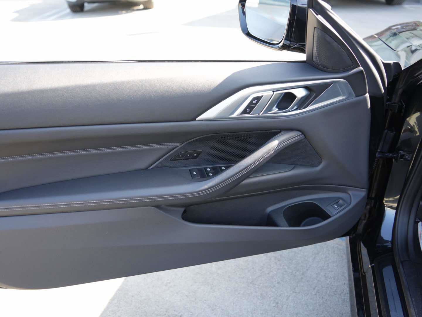 Used 2023 BMW 430i xDrive Convertible w/ Convenience Package AWD/4WD image 16