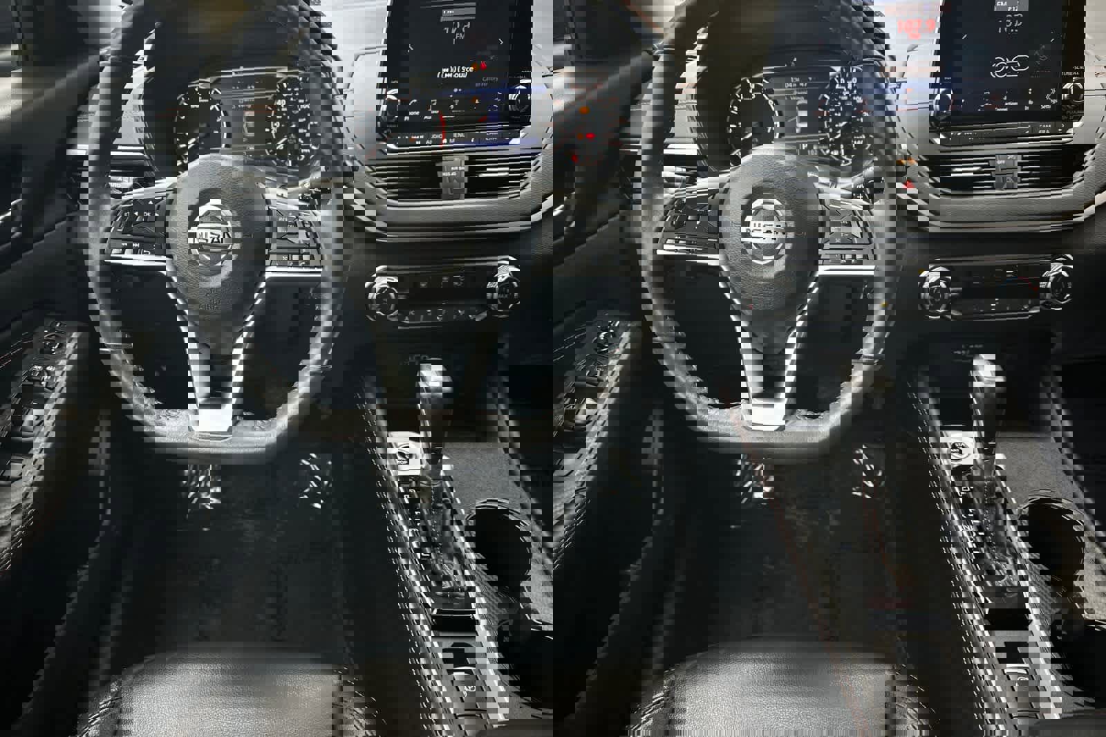 Used 2022 Nissan Altima 2.5 SR image 16