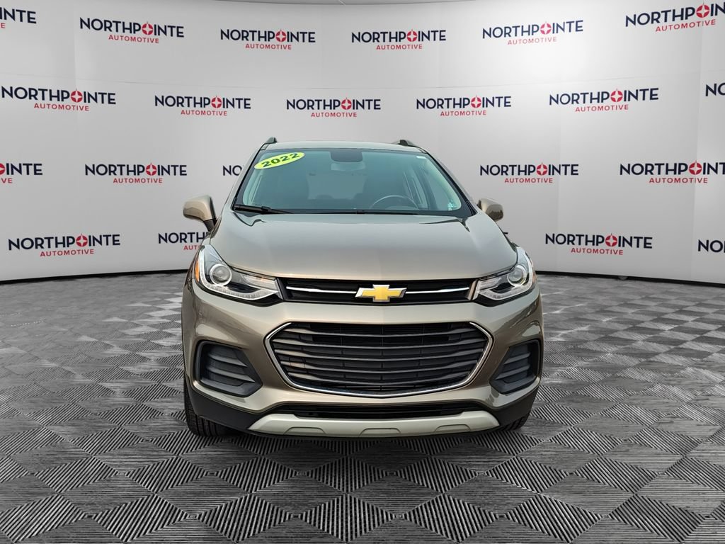 Used 2022 Chevrolet Trax LT w/ LT Convenience Package AWD/4WD image 8