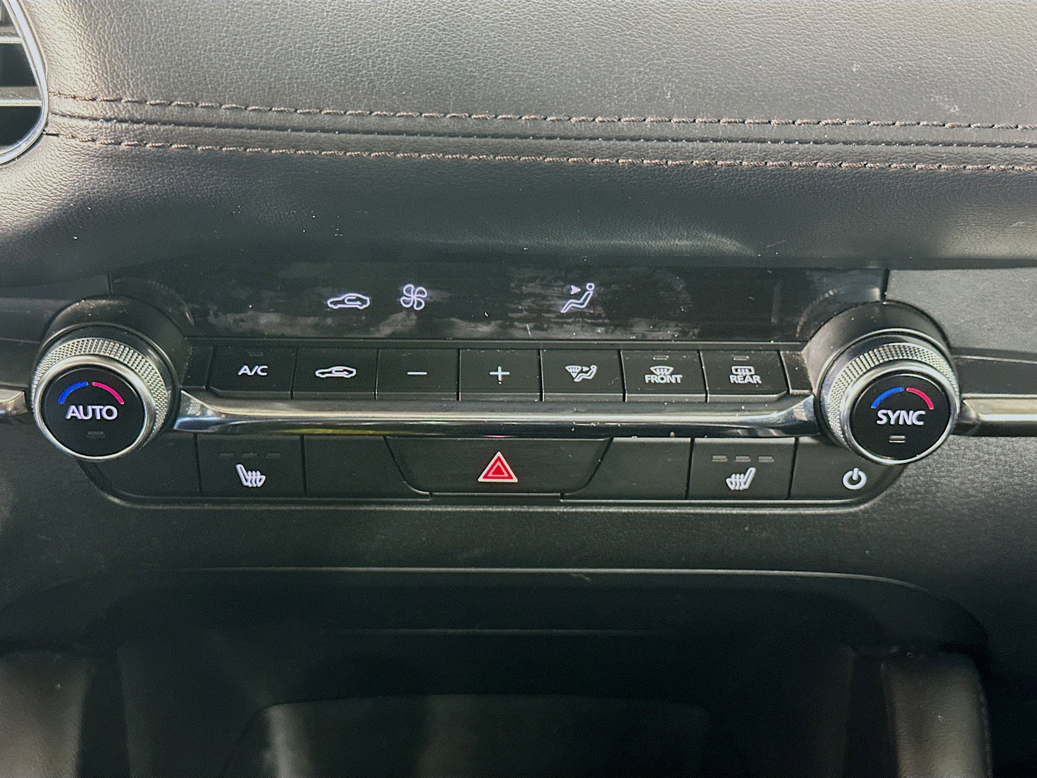 Used 2025 MAZDA MAZDA3 s image 24