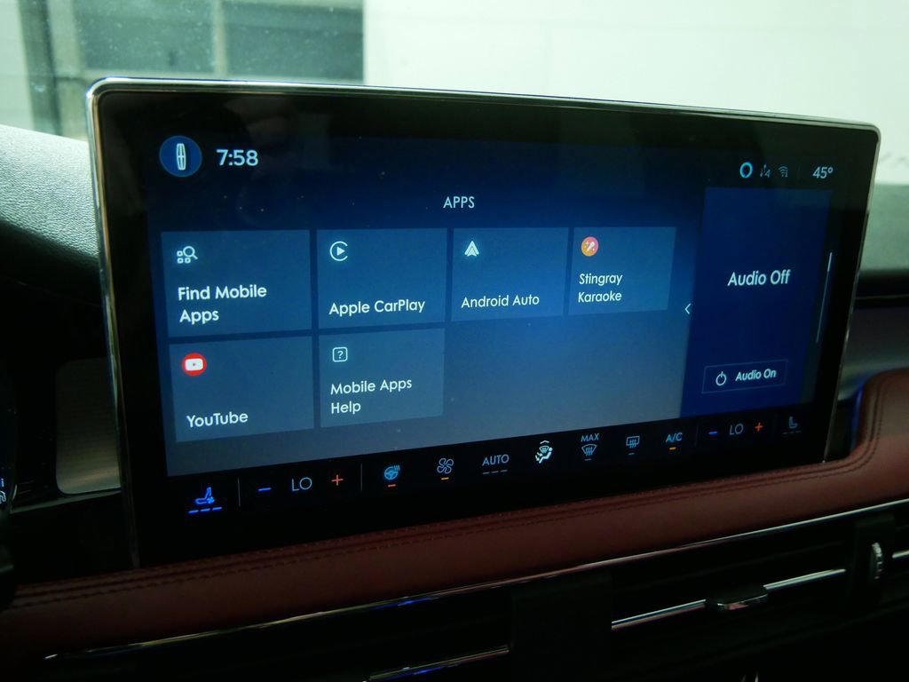 Used 2025 Lincoln Corsair Grand Touring w/ Equipment Group 301A image 24