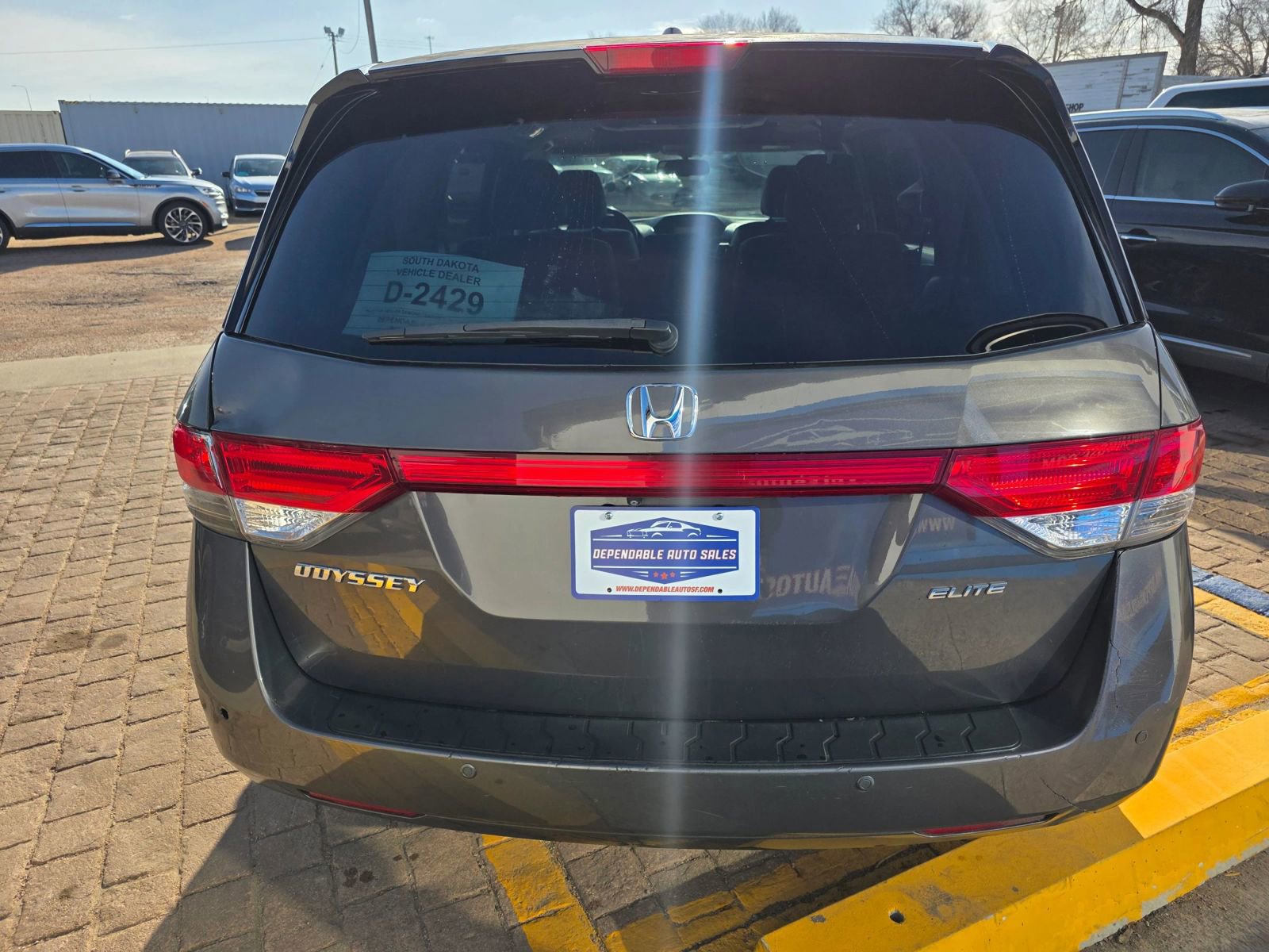 Used 2016 Honda Odyssey Touring Elite image 6