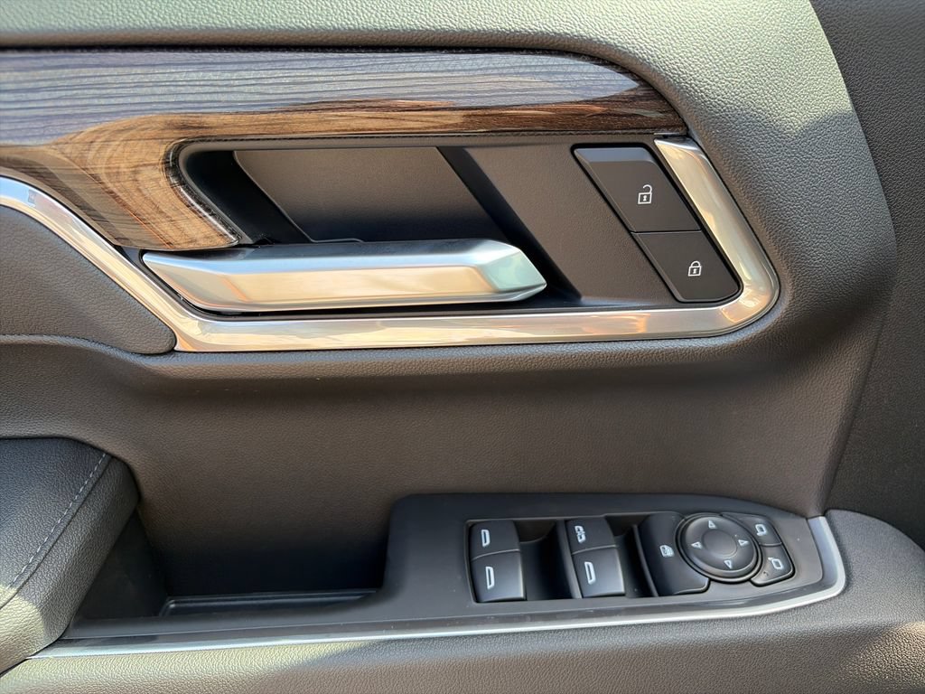 New 2026 Chevrolet Silverado 1500 LT Trail Boss w/ Convenience Package II AWD/4WD image 16