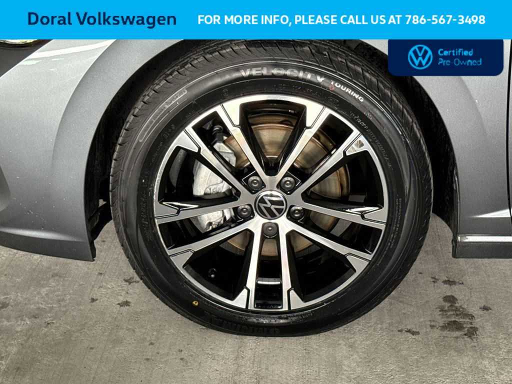 Certified 2023 Volkswagen Jetta Sport FWD image 11