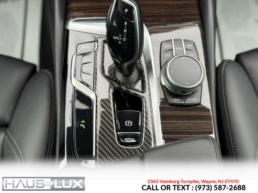 Used 2021 BMW 530i xDrive w/ Convenience Package AWD/4WD image 28