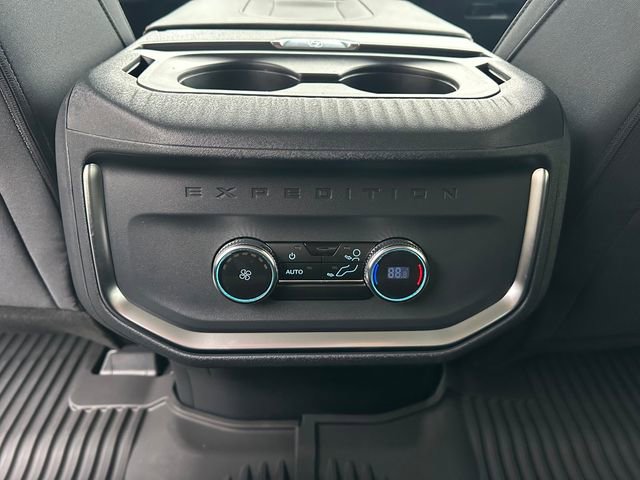 New 2025 Ford Expedition Active image 20