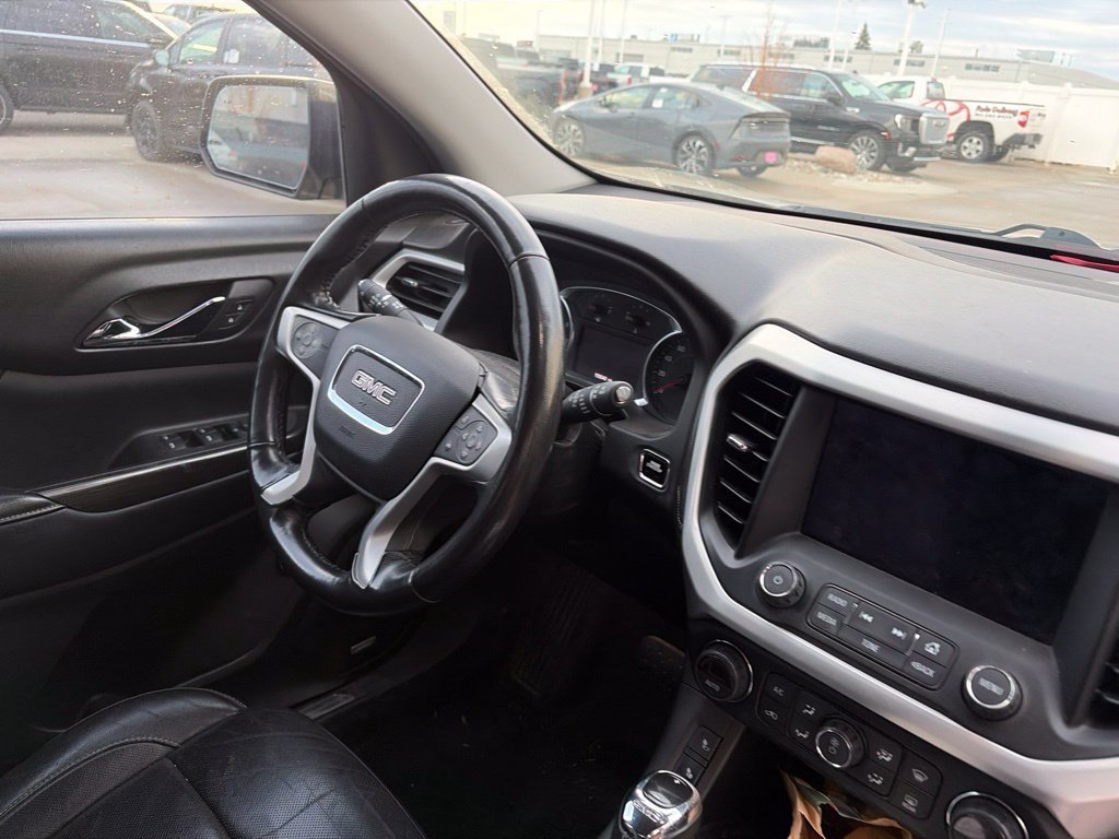Used 2017 GMC Acadia SLT AWD/4WD image 11