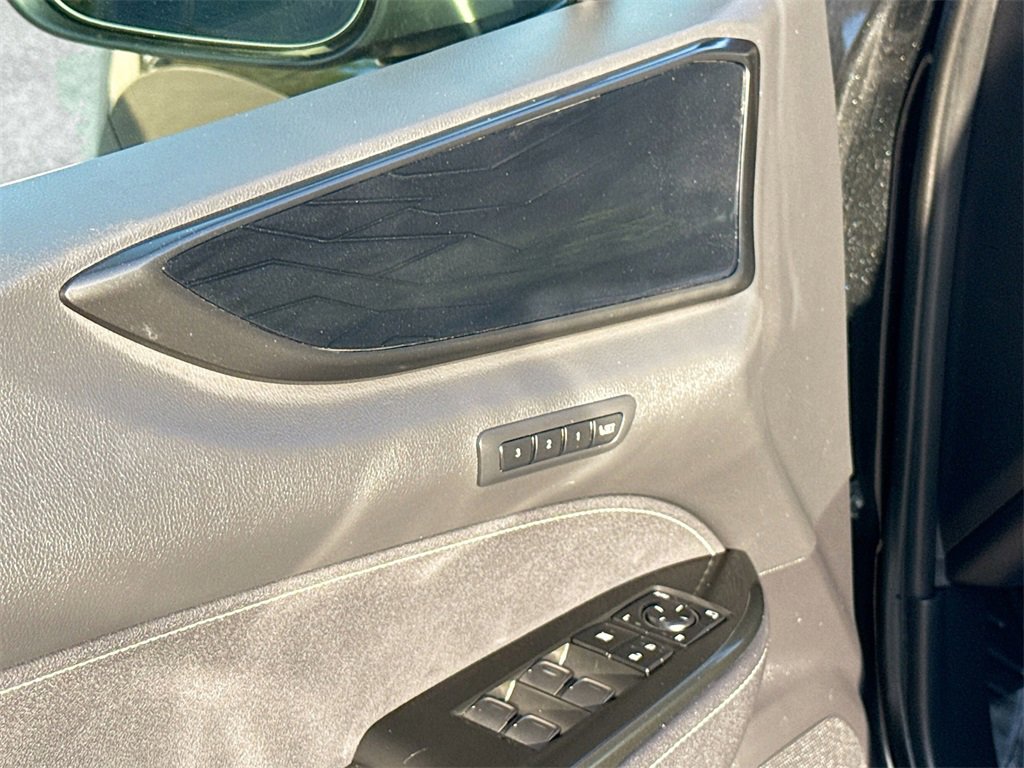 Used 2025 Lexus NX 250 FWD w/ Premium Package image 18