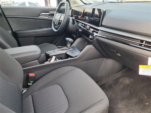 New 2026 Kia Sportage LX w/ LX Convenience Package image 17