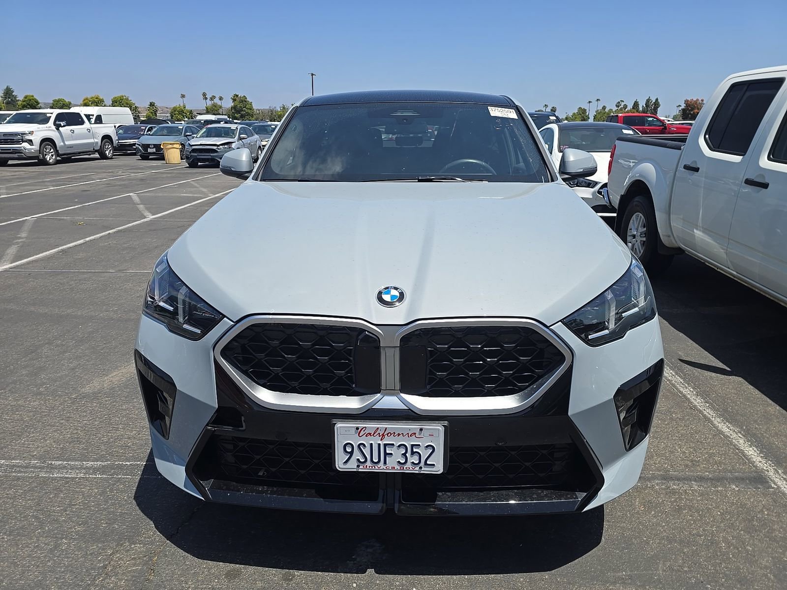 Used 2025 BMW X2 xDrive28i AWD/4WD image 8