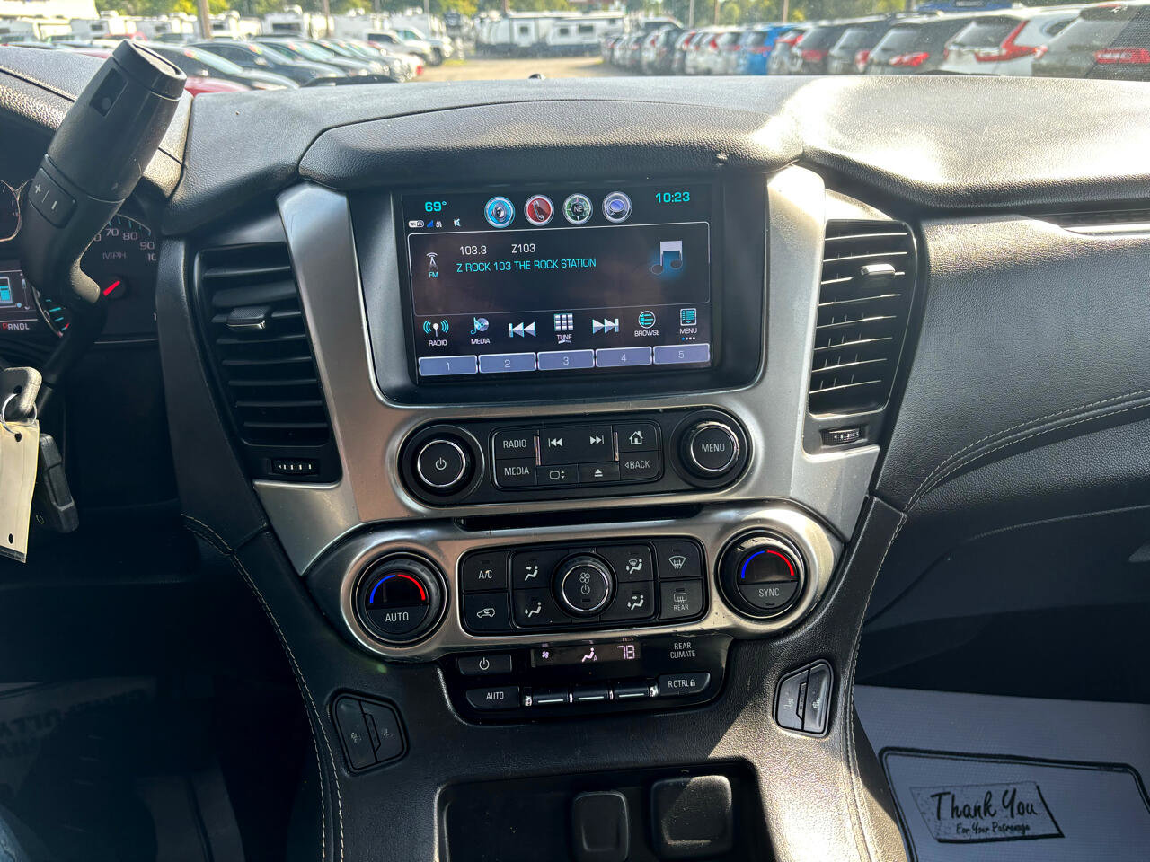 Used 2019 Chevrolet Suburban LT image 17