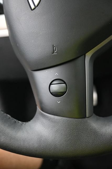 Used 2023 Tesla Model 3 Performance AWD/4WD image 13