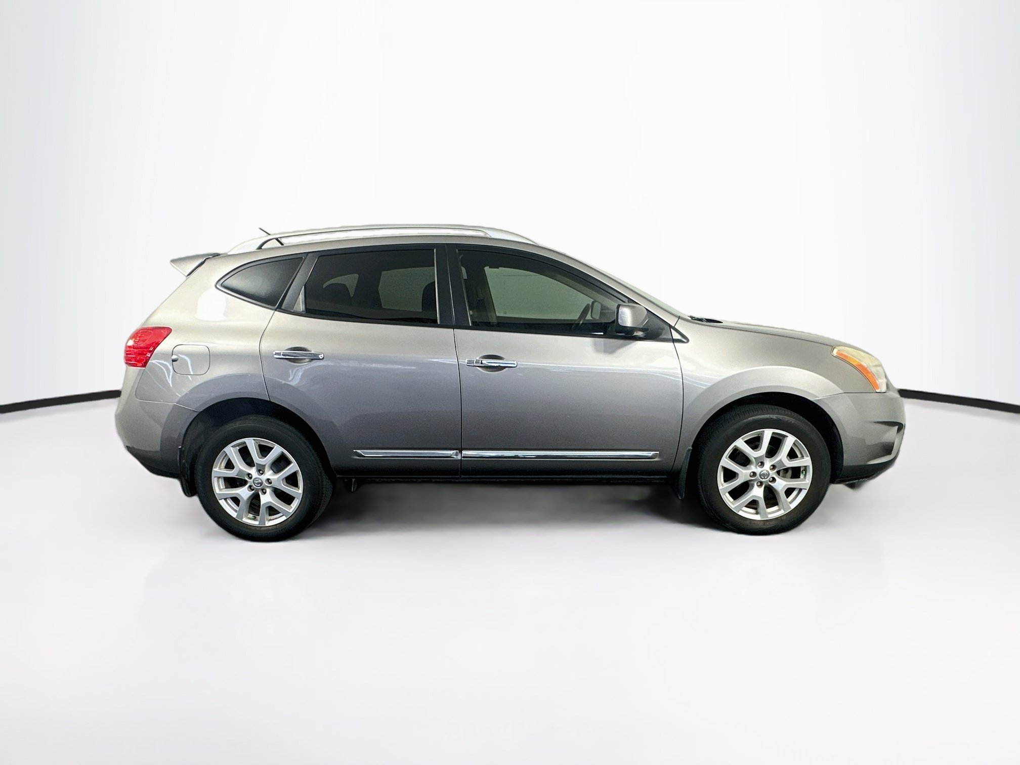 Used 2013 Nissan Rogue SL FWD image 10